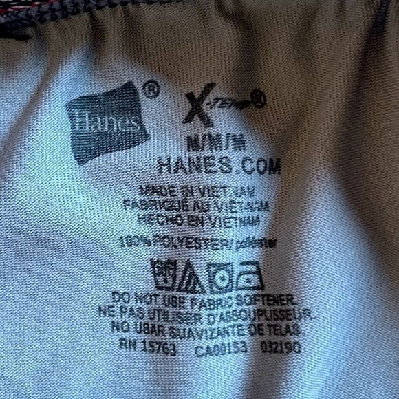 NWOT! 3-Pairs of Big Boys Hanes Boxer Briefs. Size Medium (10/12). - Picture 5 of 5